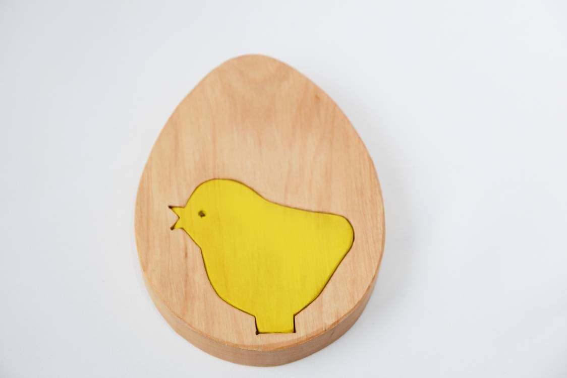 egg wooden toy, chicken wooden toy, waldorf inspired wooden toy, easter decoration, spring natural table decor, wooden egg, chick in an egg