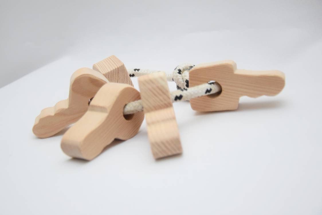 Wooden key toy - wooden keys - key toy - keys toy - wooden toy - toddler toy - christmas gift - first birthday gift - baby toy - montessori