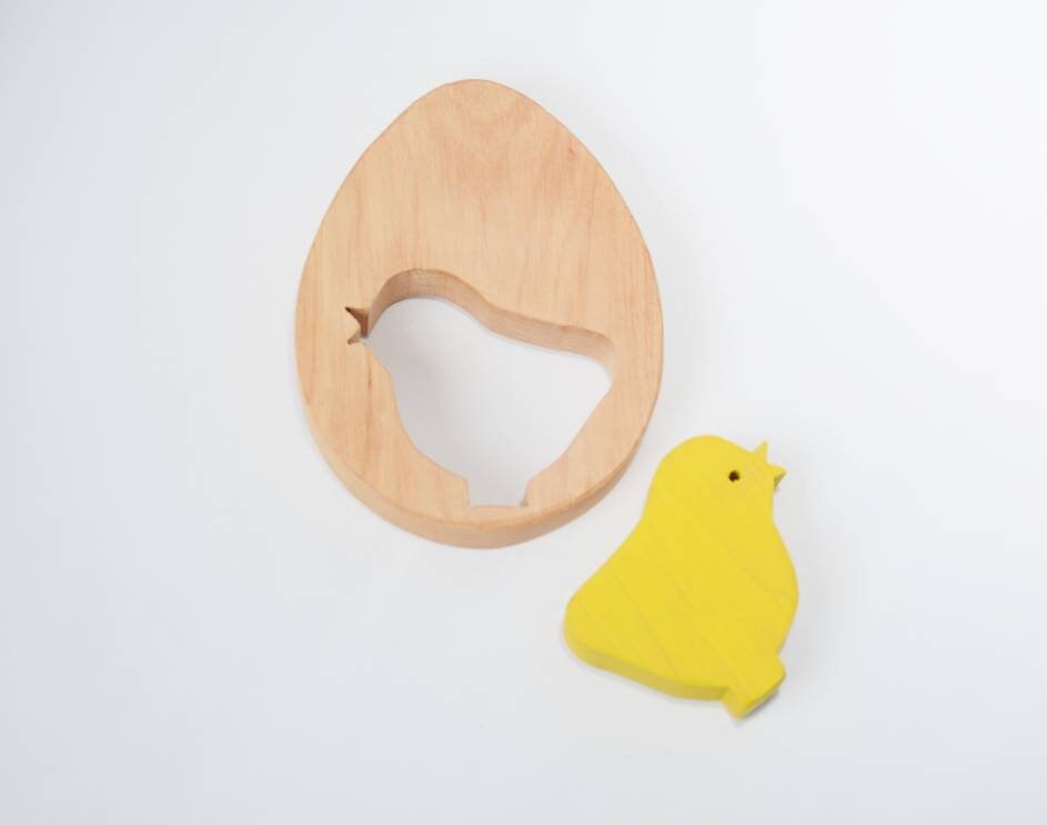 egg wooden toy, chicken wooden toy, waldorf inspired wooden toy, easter decoration, spring natural table decor, wooden egg, chick in an egg