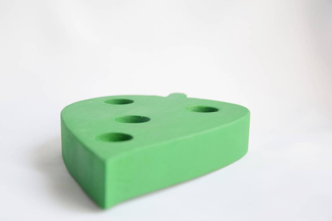 Waldorf leaf ornament holder, waldorf ring, waldorf nature table, candle holder, seasonal table, wooden waldorf decoration, jaar ring