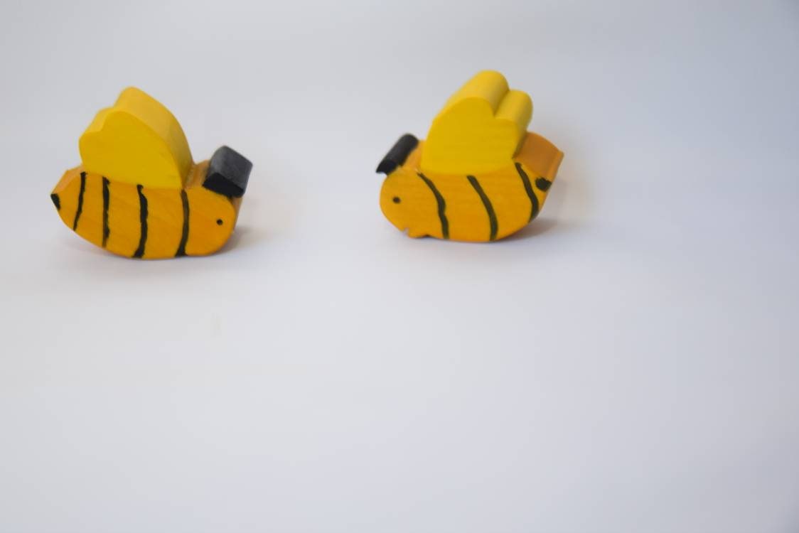 wooden bees toy, wooden animals, waldorf toys, open ended play, natural toy, wooden bee, baby shower gift, waldorf bee toy, wooden insect