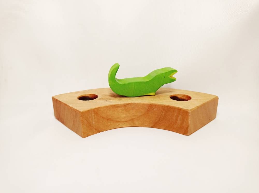 Crocodile celebration ring ornament, birthday ring ornament, waldorf inspired birthday, advent spiral, wooden waldorf alligator