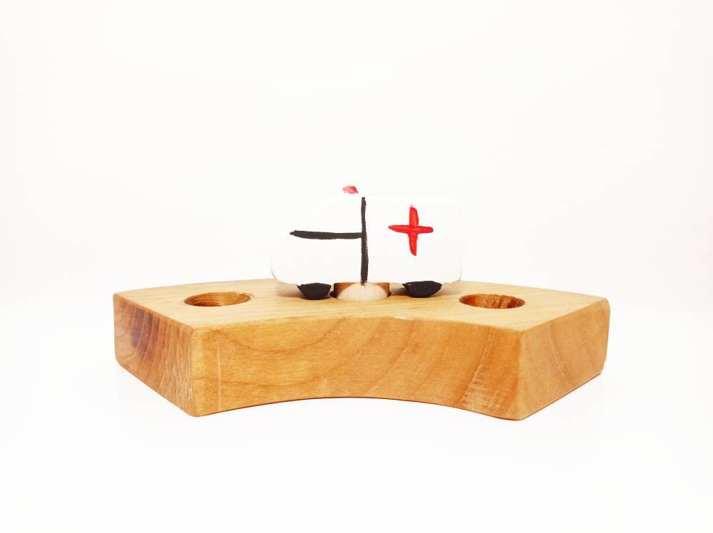 Ambulance celebration ring ornament, waldorf birthday ring decoration, jaar ring, seasonal table, kids birthday decor, waldorf inspired