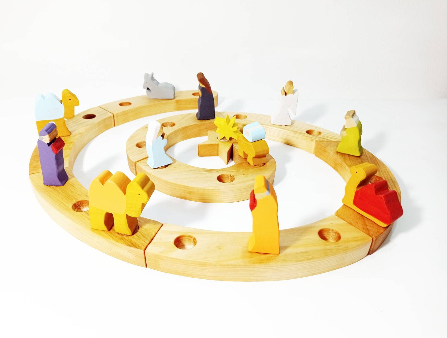 Advent spiral with nativity ornaments, waldorf nativity, christmas decor, advent spiral set, seasonal table decor, wooden nativity, waldorf