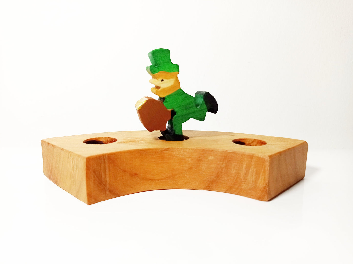 leprechaun birthday ring ornament, st patrick waldorf decoration, irish waldorf ring ornament, waldorf decoration, birthday ring decoration