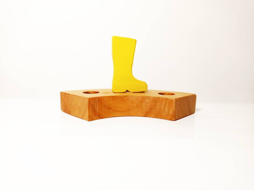Rain rubber boots celebration ring ornament, waldorf birthday ring decoration, seasonal table decor, waldorf ring ornaments, jaar ring