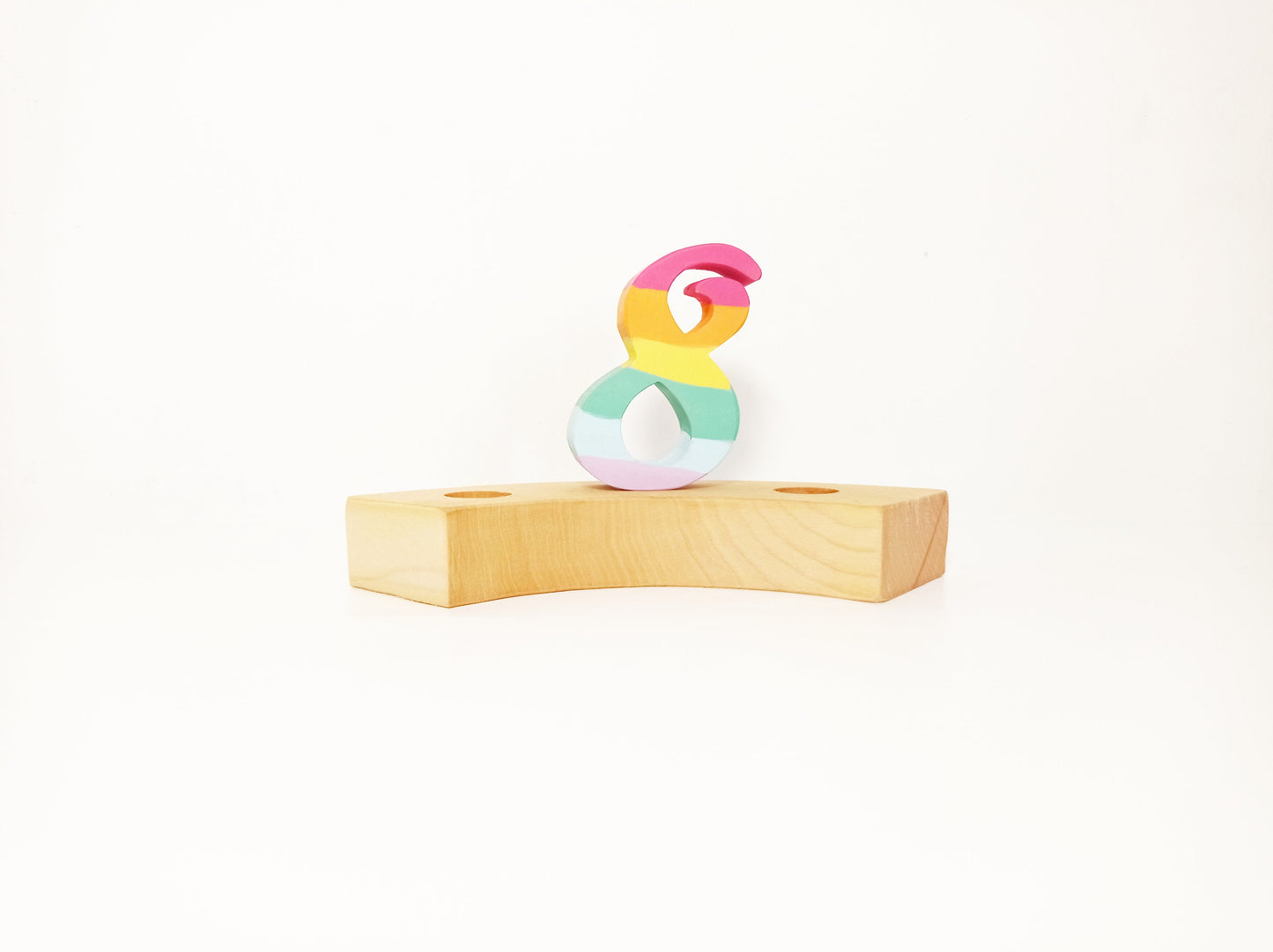 Pastel rainbow number eight celebration ring ornament, waldorf birthday ring wreath decor number 8, seasonal table decoration, jaar ring