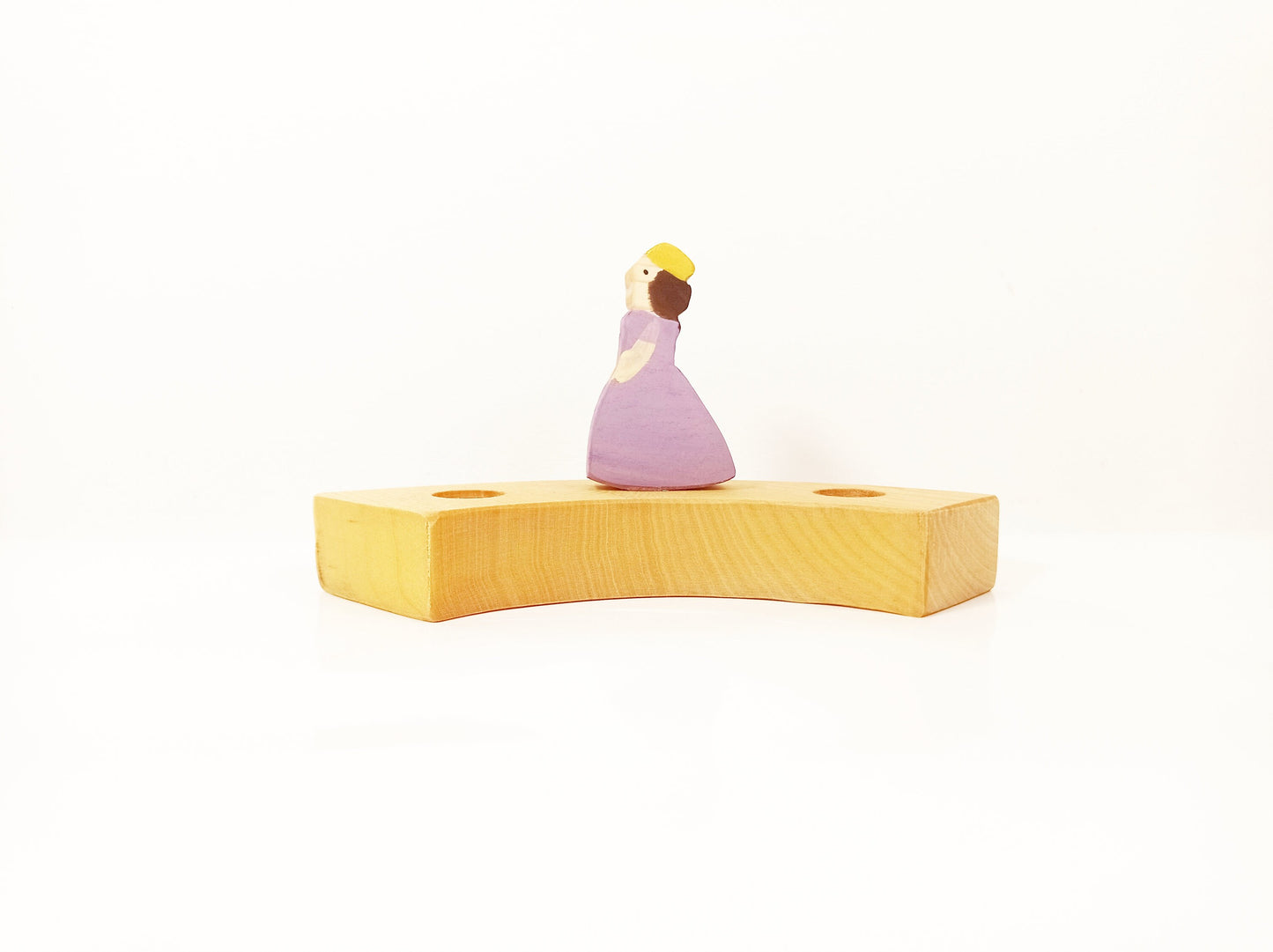 Queen waldorf inspired celebration ring ornament, waldorf birthday ring decoration, seasonal table decor, royal birthday ring decoration