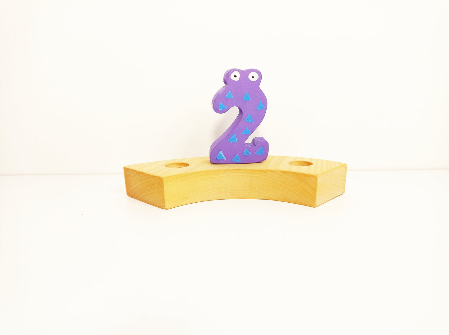 Number two with eyes celebration birthday ring ornament, waldorf birthday decoration number 2, waldorf inspired birthday wreath, jaar ring