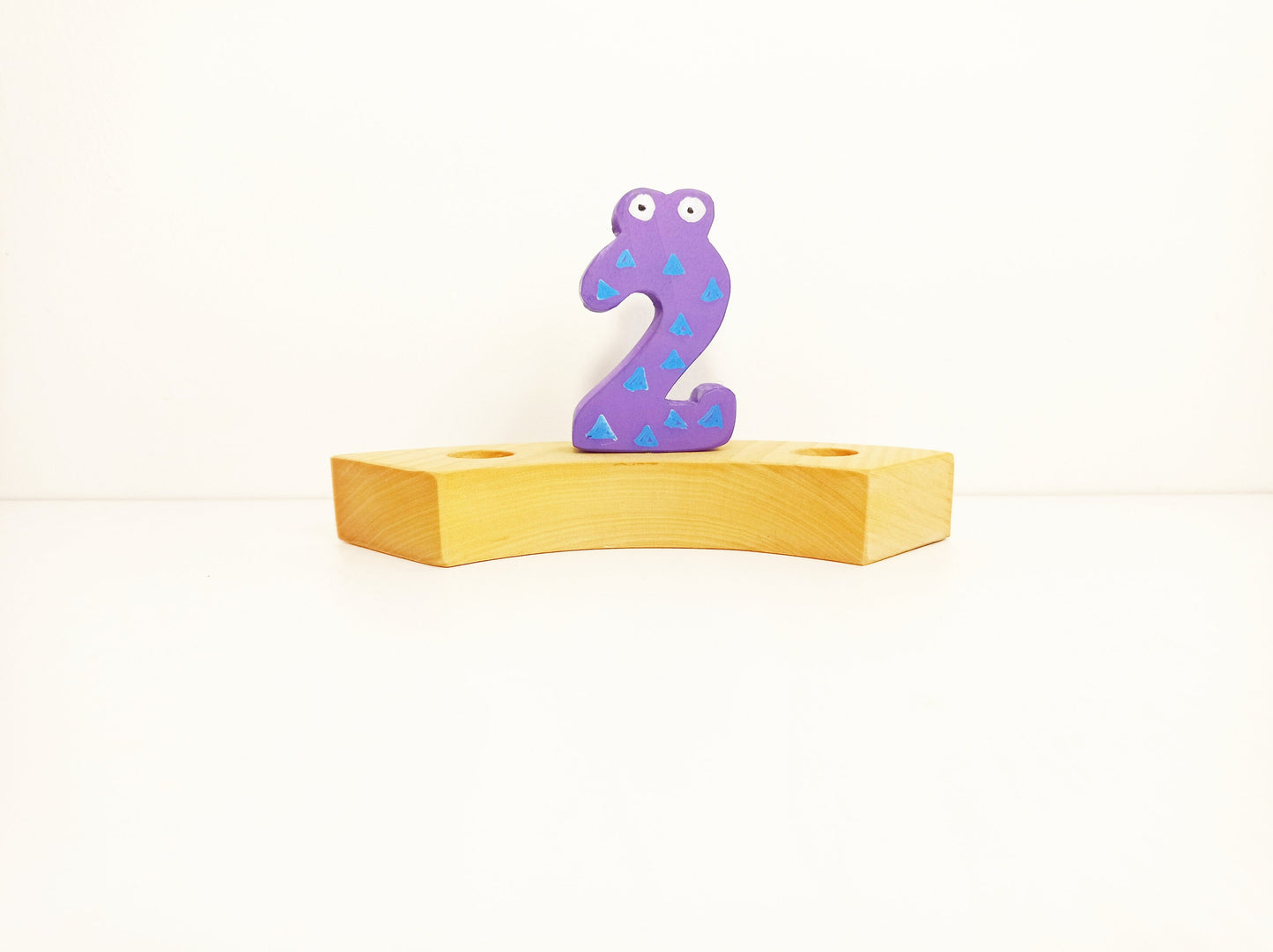 Number two with eyes celebration birthday ring ornament, waldorf birthday decoration number 2, waldorf inspired birthday wreath, jaar ring