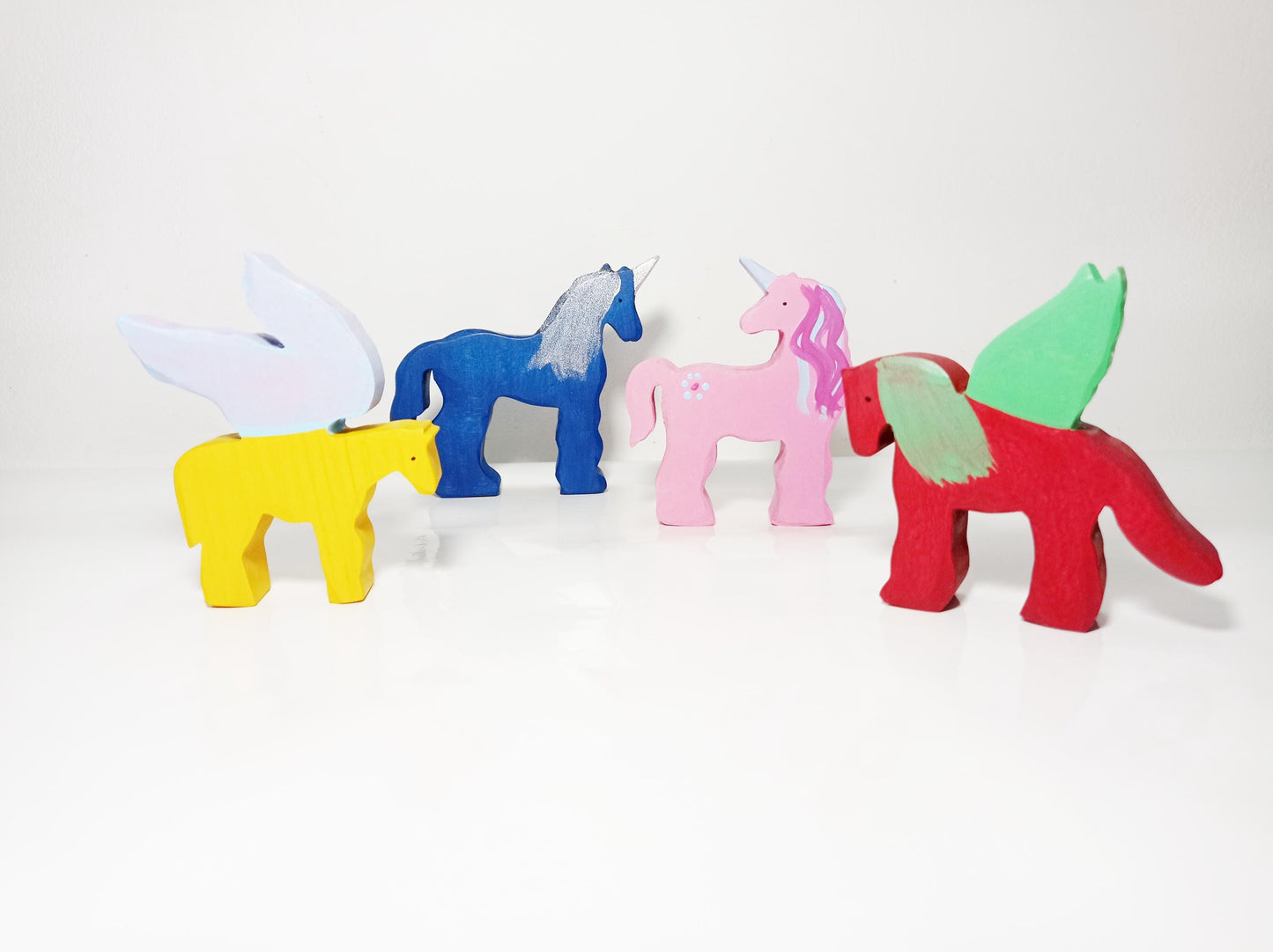Unicorns and Pegasus toy set, wooden unicorn toy, Pegasus toy, wooden waldorf toy, open ended play set, imaginative play toy, wooden toys