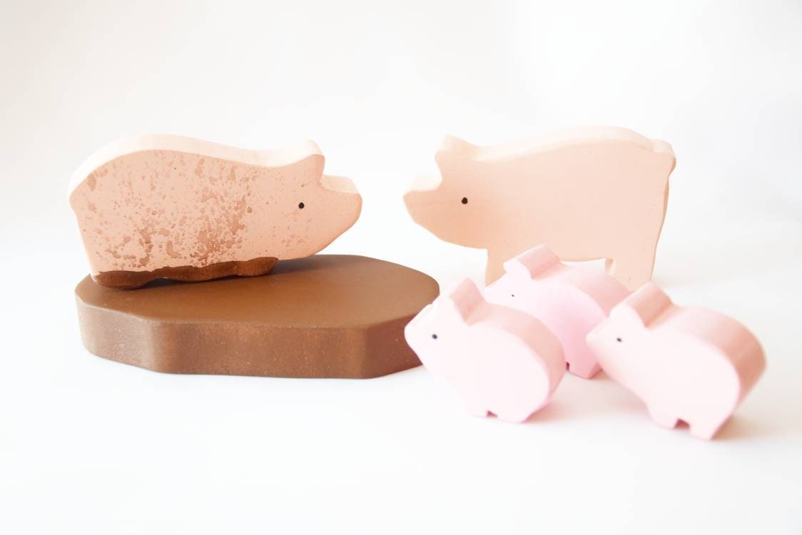 Pigs in mud wooden toy set, wooden animals, pretend play, open ended toys, waldorf inspired, waldorf wooden toys, imaginative play