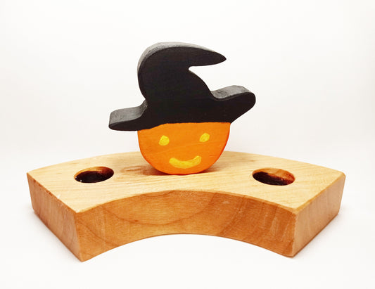 Pumpkin with hat celebration ring ornament, Halloween waldorf ornament, birthday ring ornament, waldorf inspired celebration, jaar ring