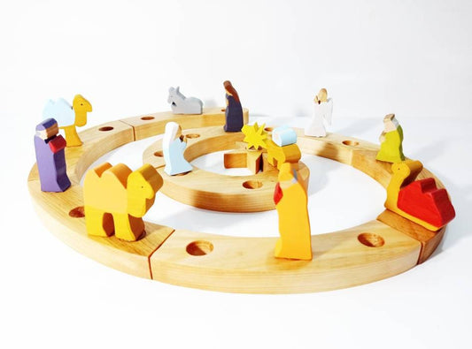 Advent spiral with nativity ornaments, waldorf nativity, christmas decor, advent spiral set, seasonal table decor, wooden nativity, waldorf