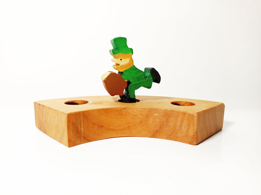 leprechaun birthday ring ornament, st patrick waldorf decoration, irish waldorf ring ornament, waldorf decoration, birthday ring decoration