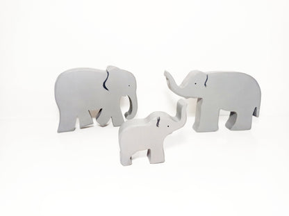 Elephant family wooden toy set, wooden elephant toy, waldorf inspired wooden animlas toy set, gift for kids, nursery play room decoration