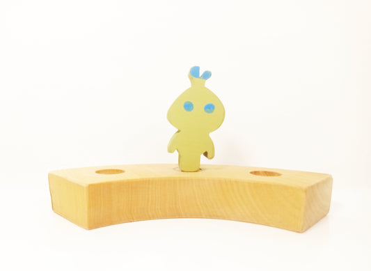 Alien waldorf celebration ring ornament, birthday ring decorations, waldorf alien ring ornament, seasonal table decoration, waldorf birthday