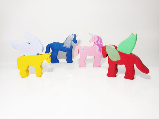 Unicorns and Pegasus toy set, wooden unicorn toy, Pegasus toy, wooden waldorf toy, open ended play set, imaginative play toy, wooden toys