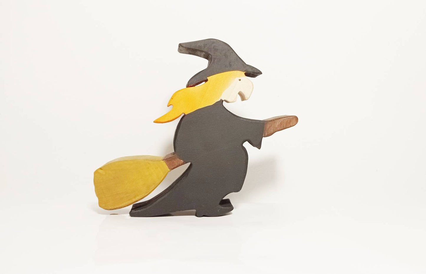 Witch, waldorf witch toy, wooden witch figurine, halloween decoration, wooden witch toy, halloween decor, open ended play, gift for kids