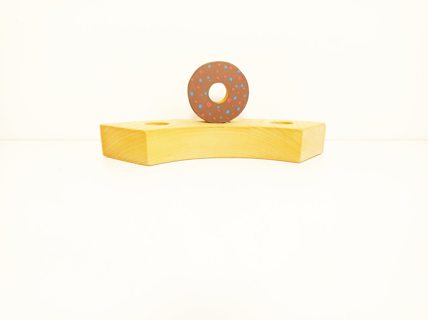 Chocholate donut celebration ring ornament, birthday ring ornament, donut waldorf seasonal table decoration, jaar ring, waldorf birthday